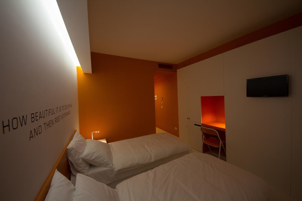 Bed and Breakfast Bed 'N Design Floridia Habitación foto